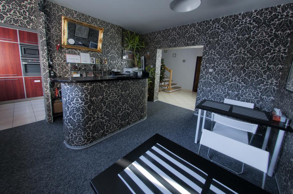 Wilanowska Hostel วอร์ซอ ภายนอก รูปภาพ