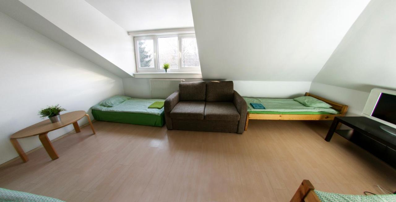 Wilanowska Hostel วอร์ซอ ภายนอก รูปภาพ
